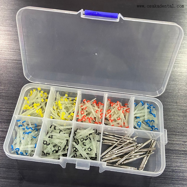 Fibra dental Post Difference Color Fibra recta Post en caja cuadrada